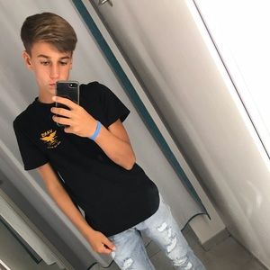 Meet your Posher, Cade